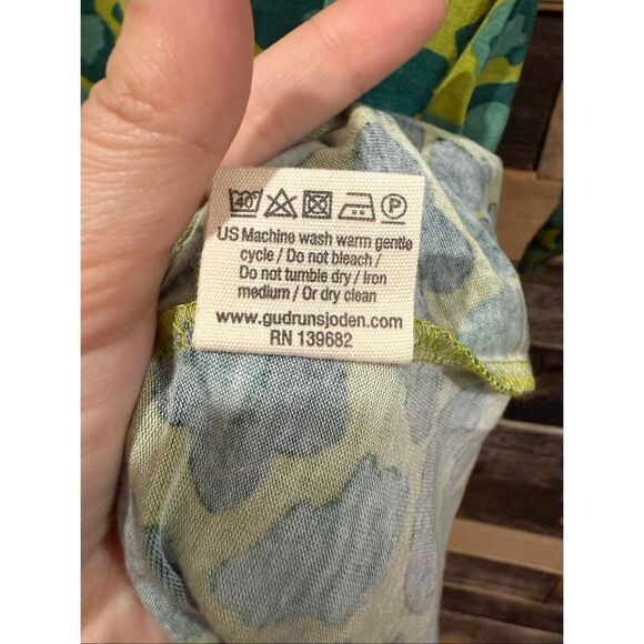 Gudrun Sjoden Tunic Sahara Jersey Geo Heart Print Stretch Sharkbite size Medium - Picture 6 of 9